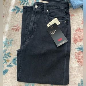 Levi jeans
